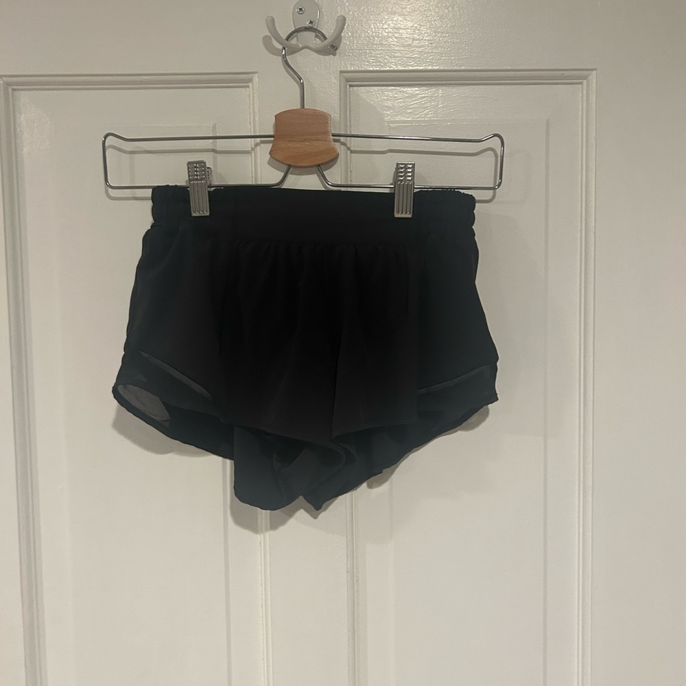 2.5” Lululemon Hotty Hot